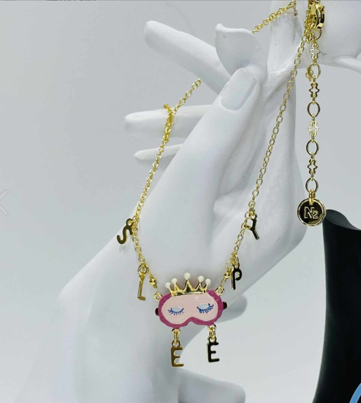 BEAUTY SLEEP PENDANT NECKLACE