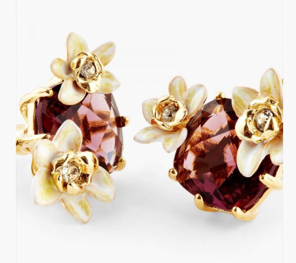 FACETED GLASS AND VANILLA FLOWER SLEEPER EARRINGS