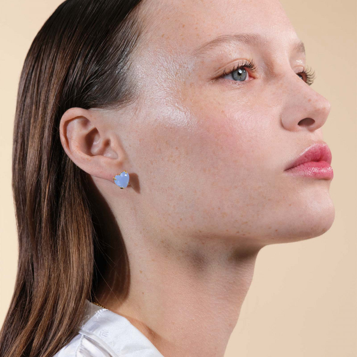SKY BLUE DIAMANTINE HEART STONE POST EARRINGS