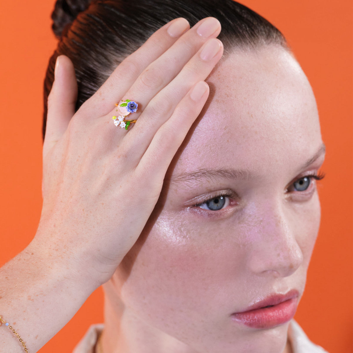 ROSE QUARTZ AND FLORAL COMPOSITION ADJUSTABLE RING