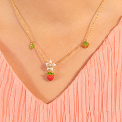 RASPBERRIES AND FLOWER PENDANT NECKLACE