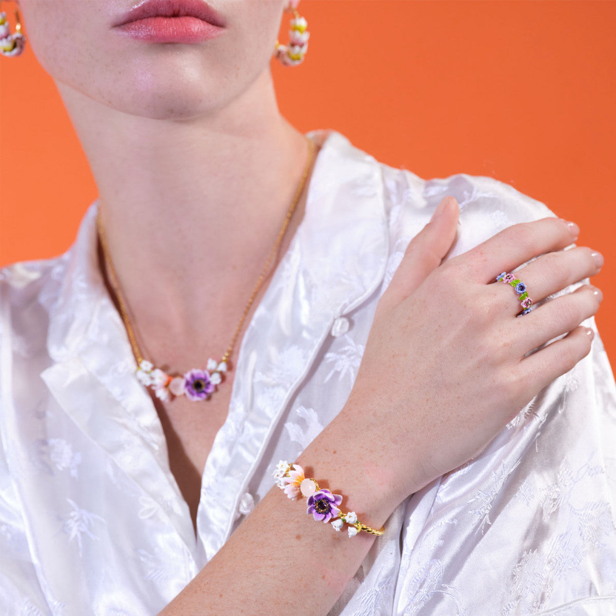 BOHO 3 FLOWER BANGLE BRACELET